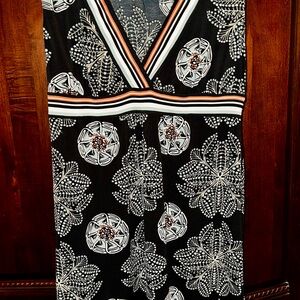 Chic Black and White Patterned Dress